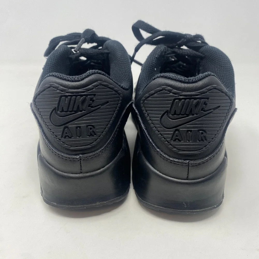 Nike Air Max 90 Triple Black Sneakers CD6864-001‎ Youth Size 6.5Y